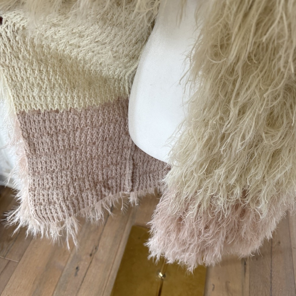 Selfie Couture by Trendology Festival Hipster Boho Fur Ramie Sleeveless Vest S/M - Picture 3 of 8